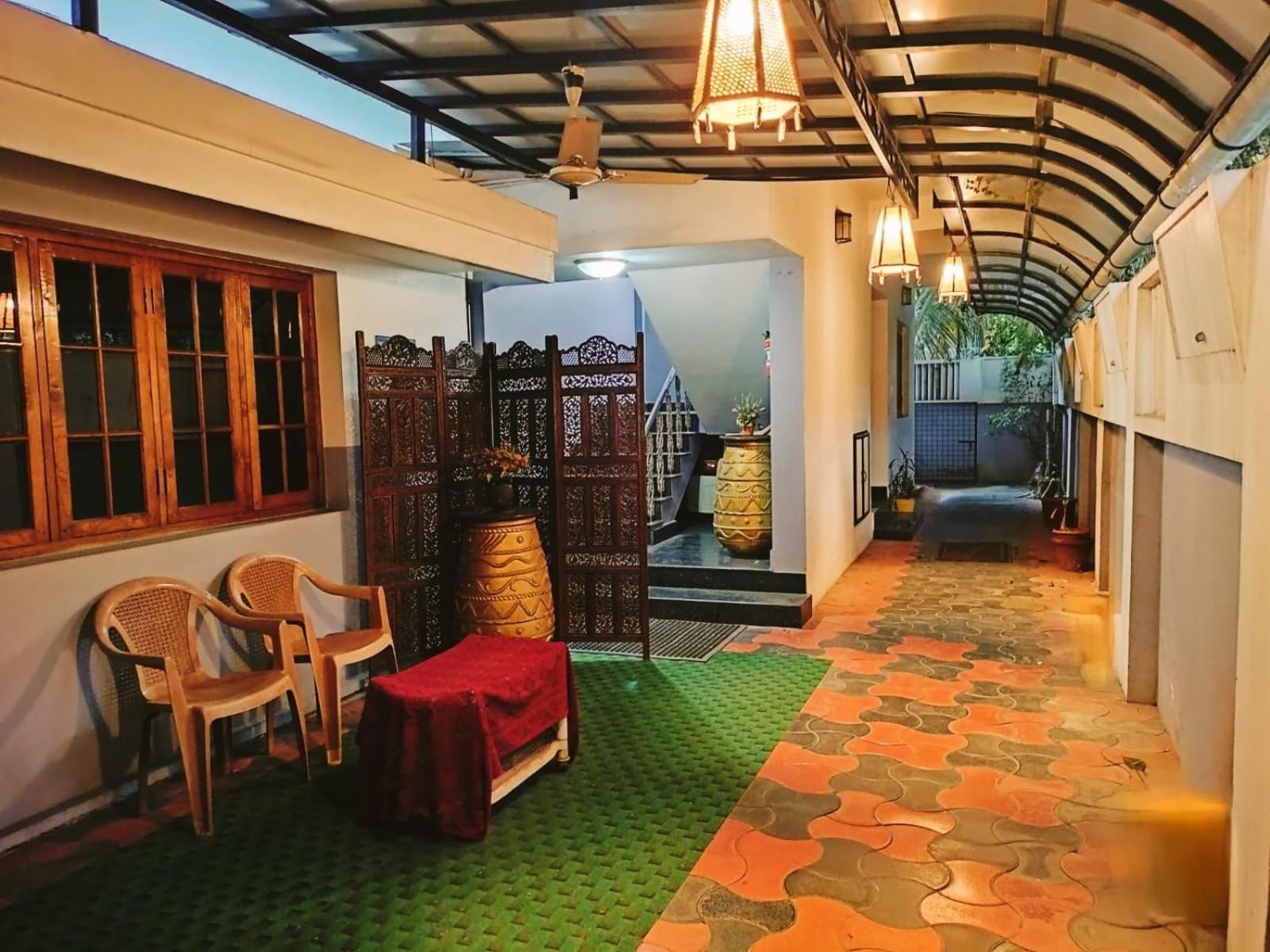 Hotel Jj Inn Kochi Kültér fotó