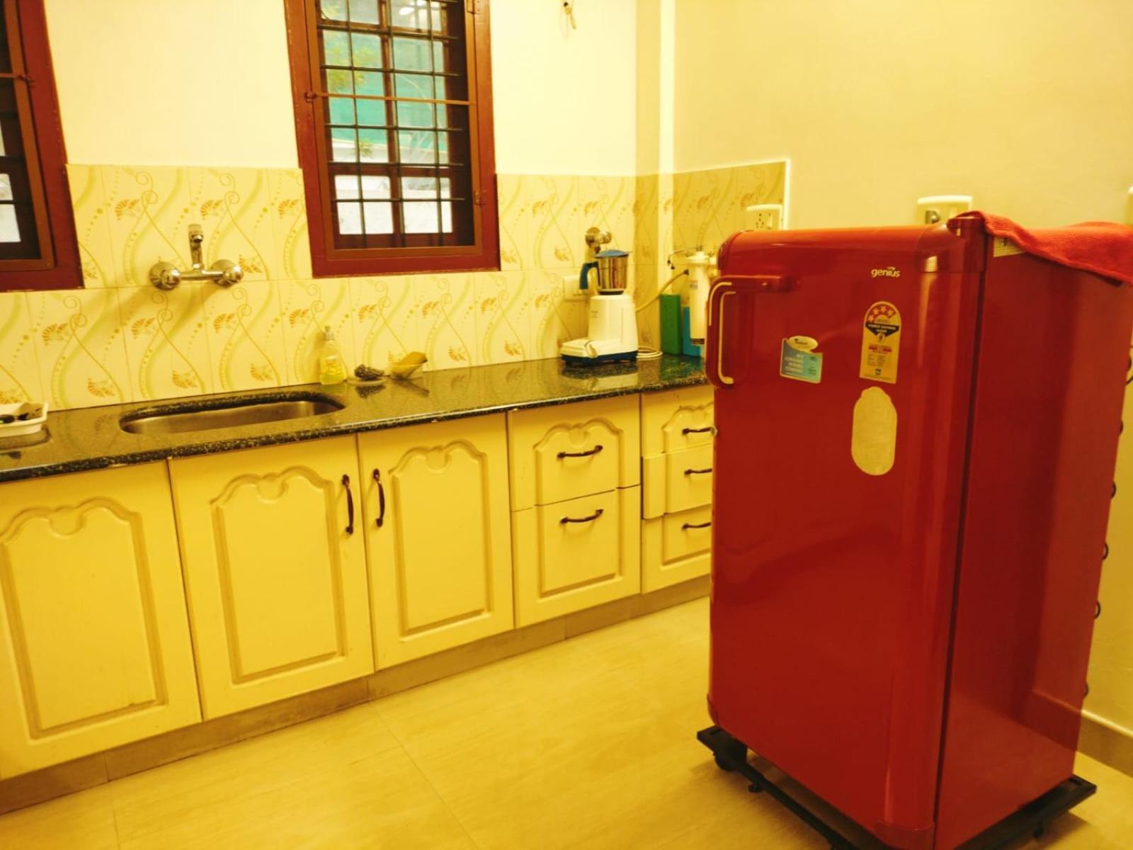 Hotel Jj Inn Kochi Kültér fotó